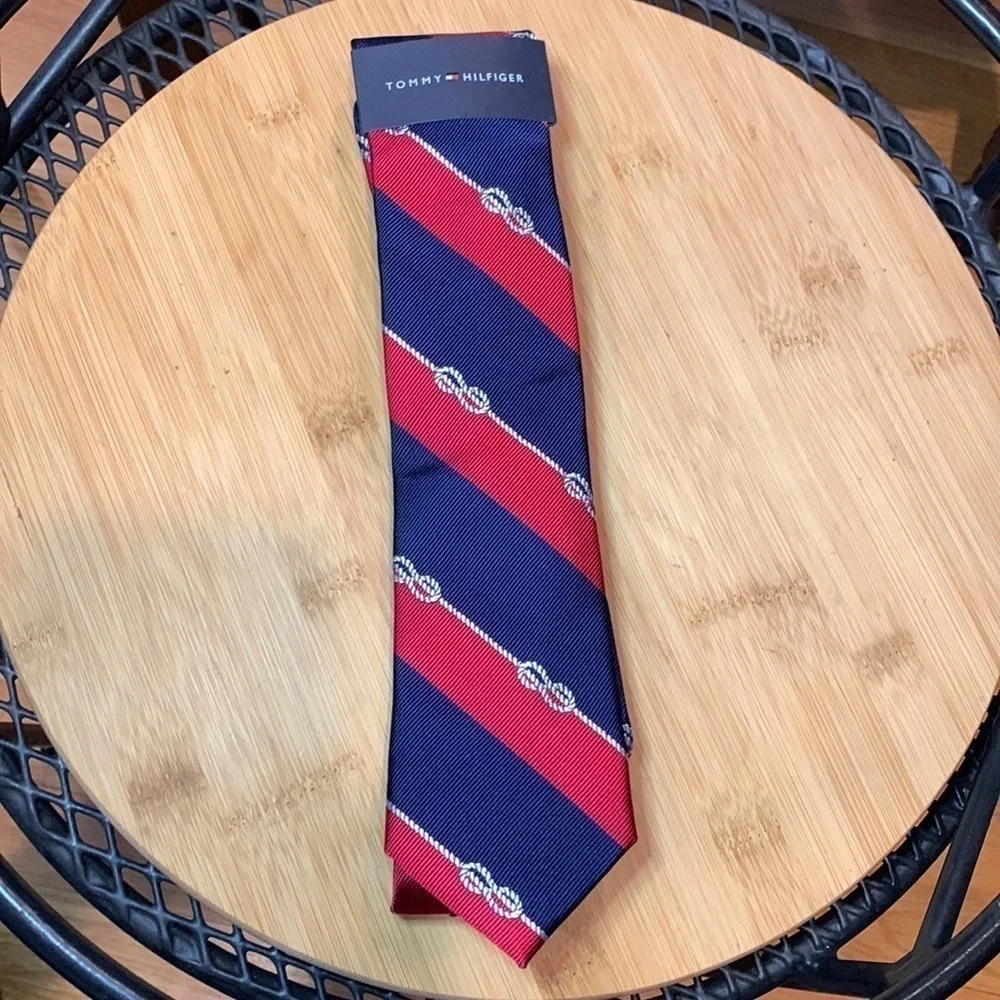 Tommy Hilfiger || NWT Navy Red Rope Print Striped Silk Tie